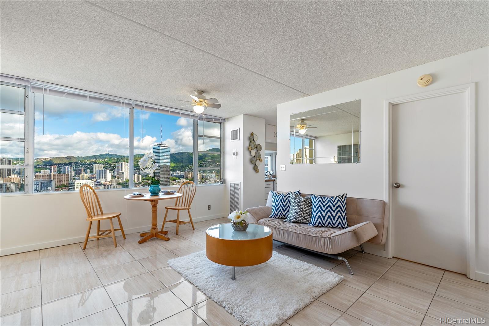 400 Hobron Lane #2604, Honolulu, HI 96815