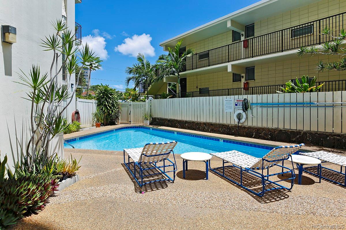 1634 Makiki Street #205, Honolulu, HI 96822