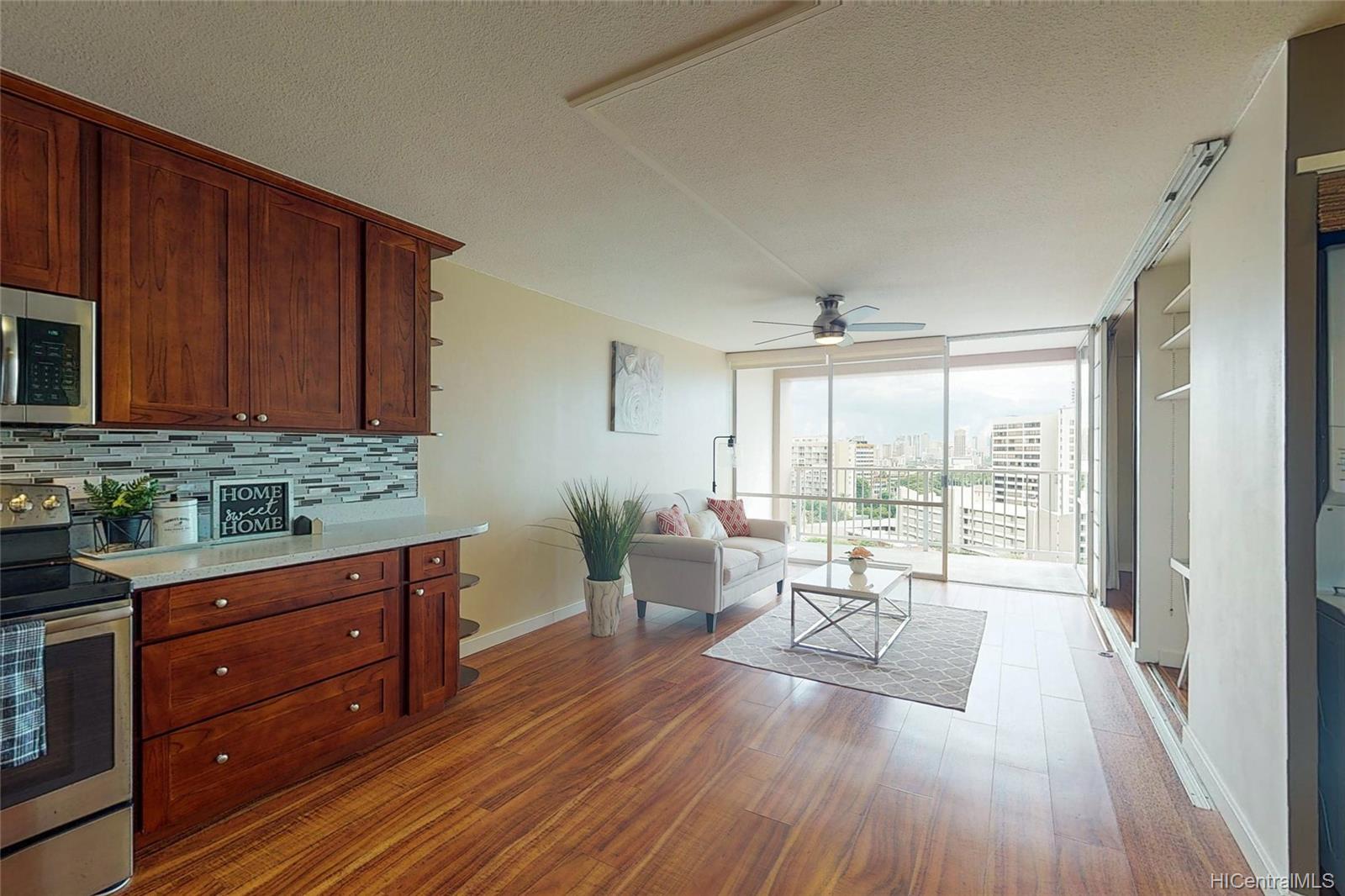 1617 Keeaumoku Street #1206, Honolulu, HI 96822