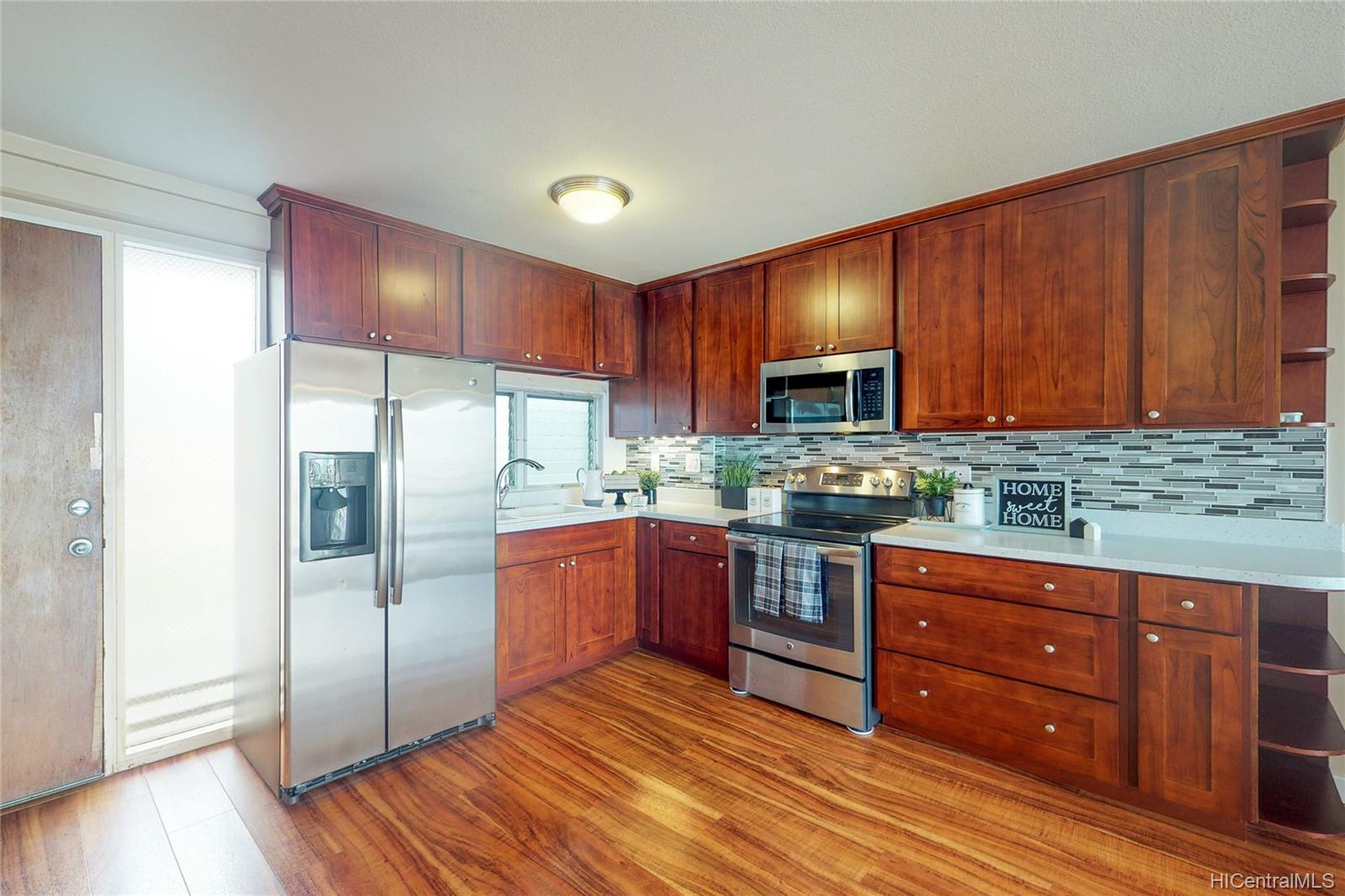 1617 Keeaumoku Street #1206, Honolulu, HI 96822