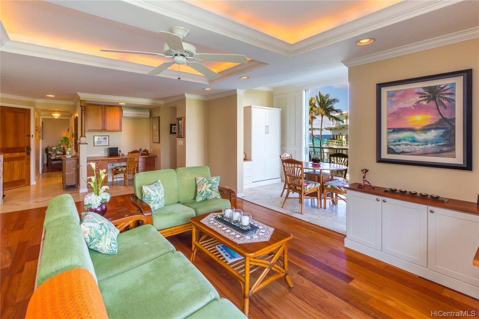 2969 Kalakaua Avenue #305, Honolulu, HI 96815