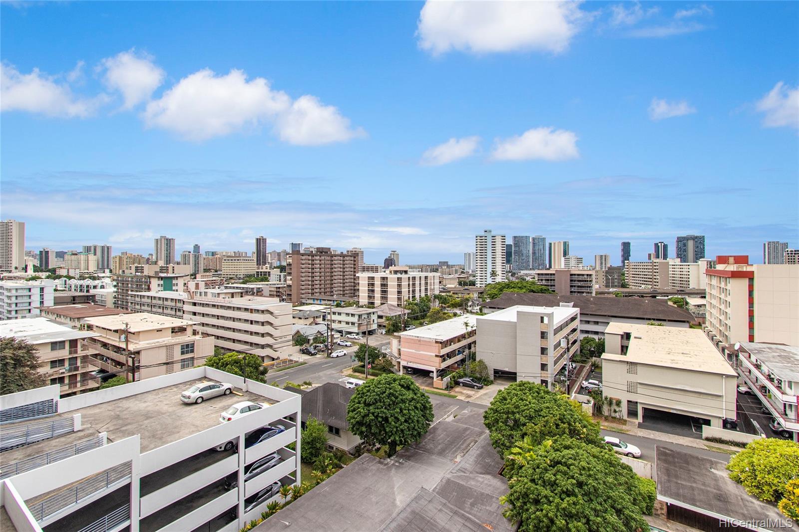 1556 Piikoi Street #808, Honolulu, HI 96822