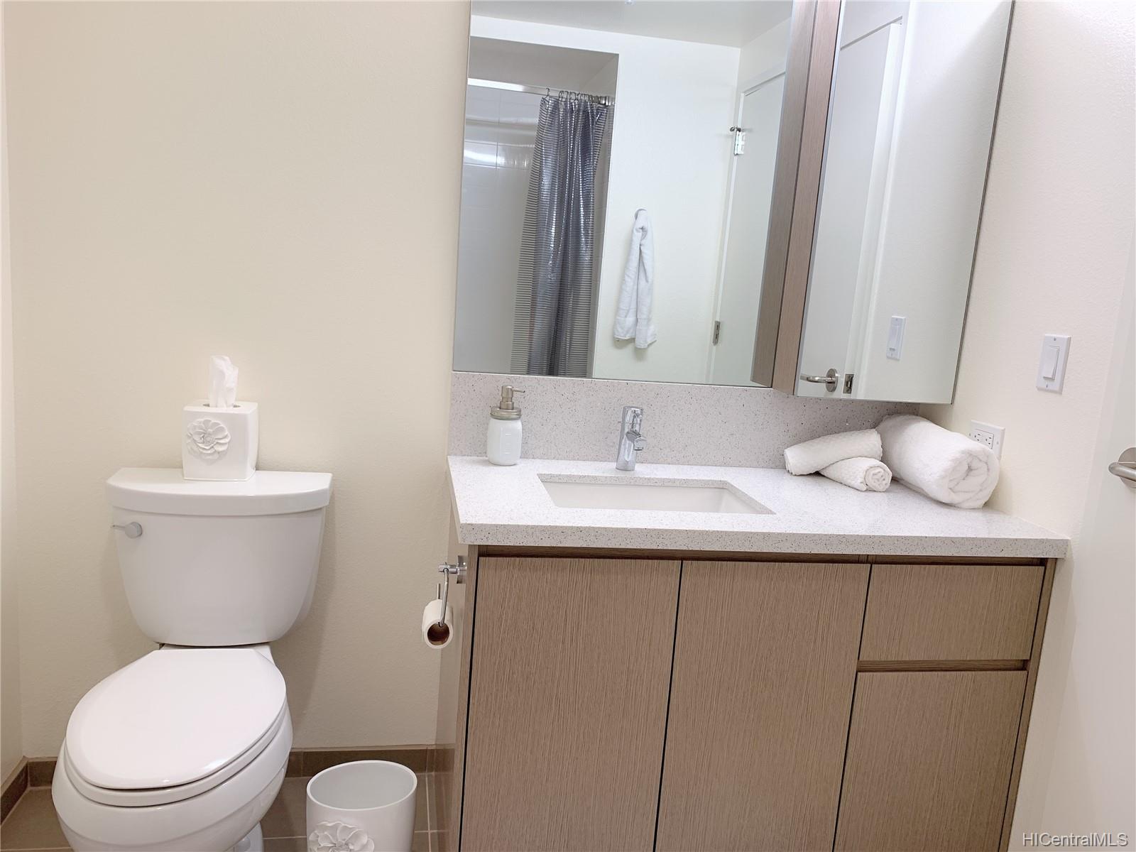 1631 Kapiolani Boulevard #3703, Honolulu, HI 96814