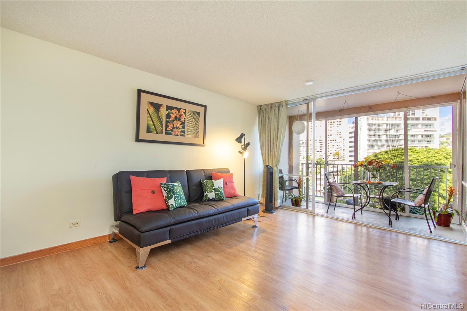 1617 Keeaumoku Street #503, Honolulu, HI 96822