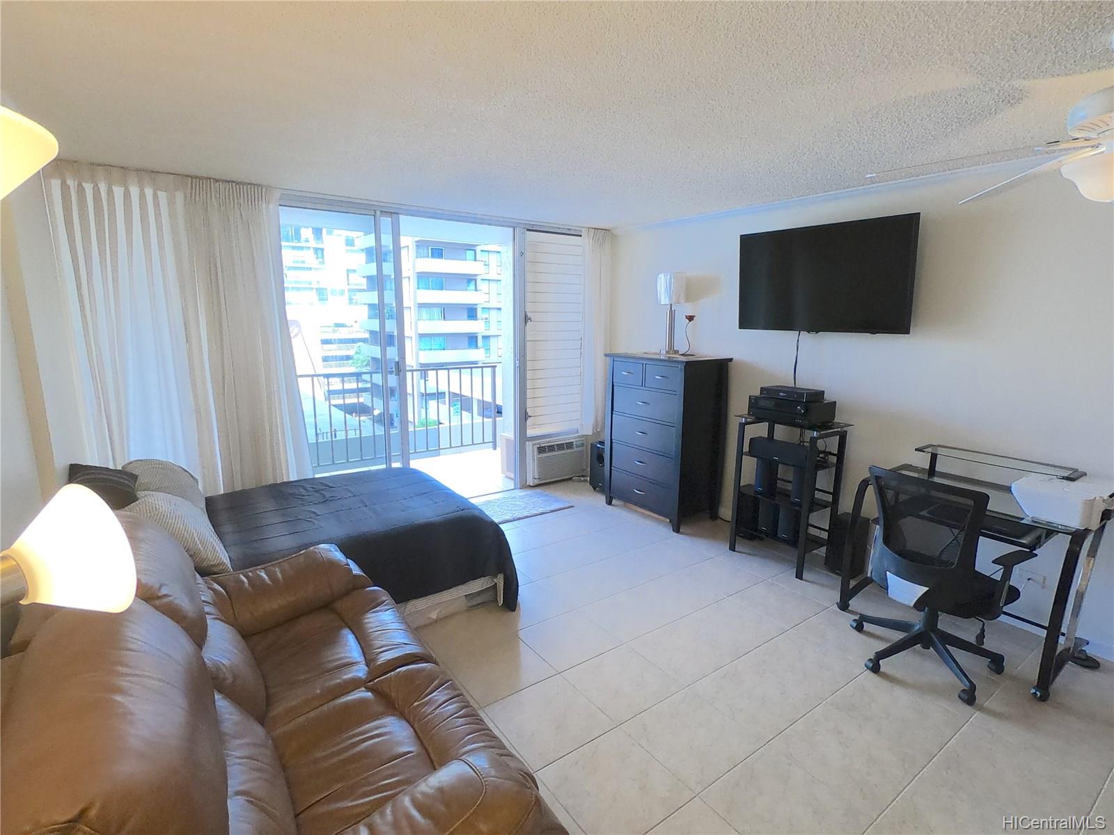 2345 Ala Wai Boulevard #704, Honolulu, HI 96815