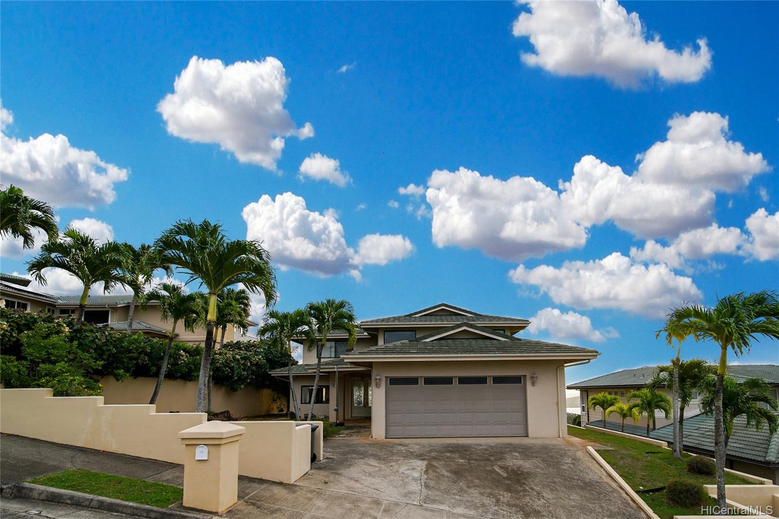 5343 Kahalakua Street Honolulu, HI 96821