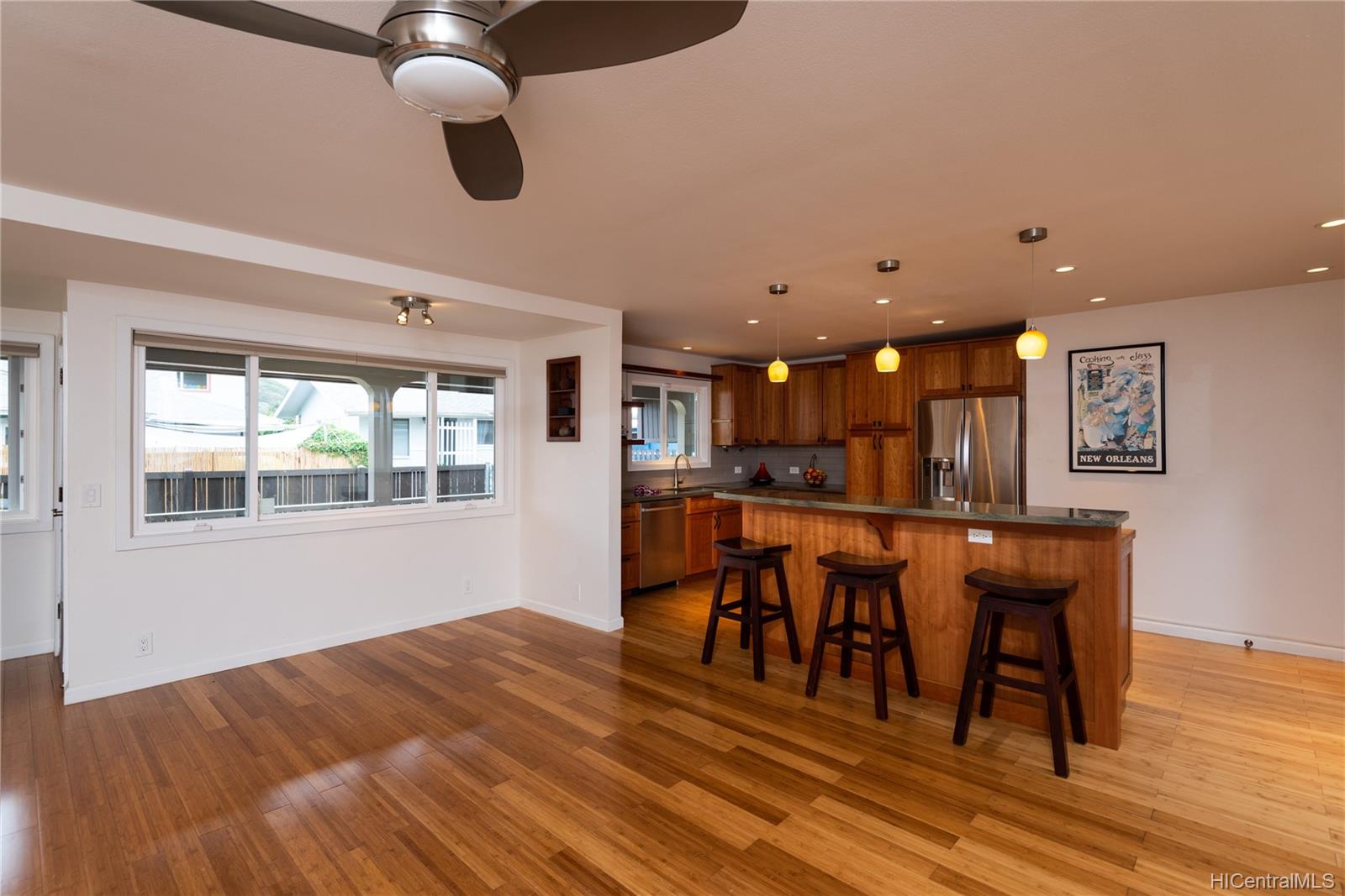 3043 Lakimau Street Honolulu, HI 96815