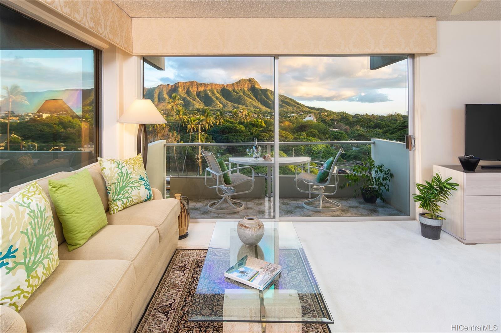 240 Makee Road #6D, Honolulu, HI 96815