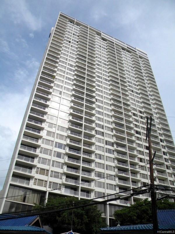 400 Hobron Lane #3703, Honolulu, HI 96815