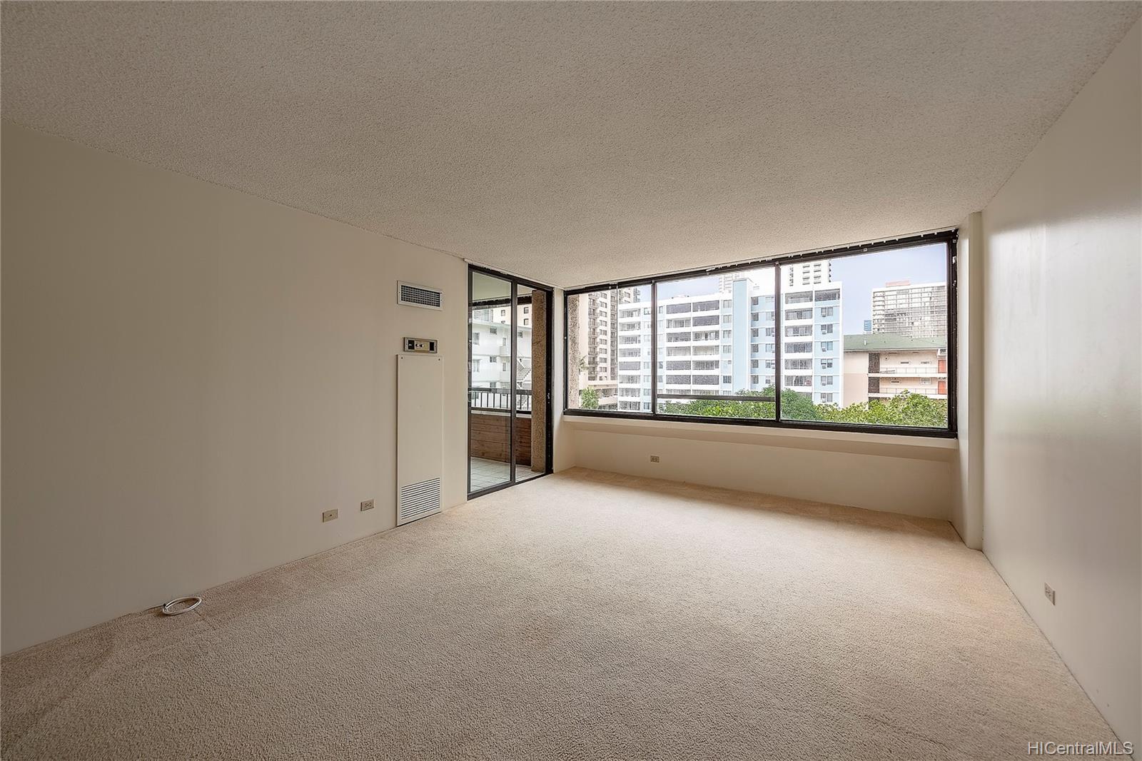 430 Lewers Street #705, Honolulu, HI 96815