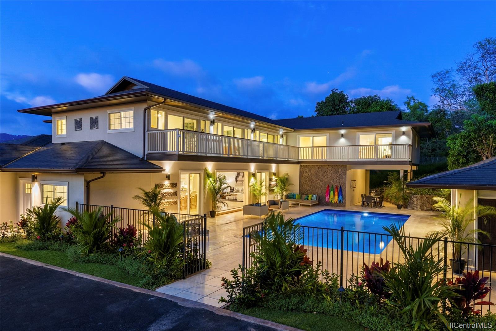 3703 Diamond Head Circle Honolulu, HI 96815