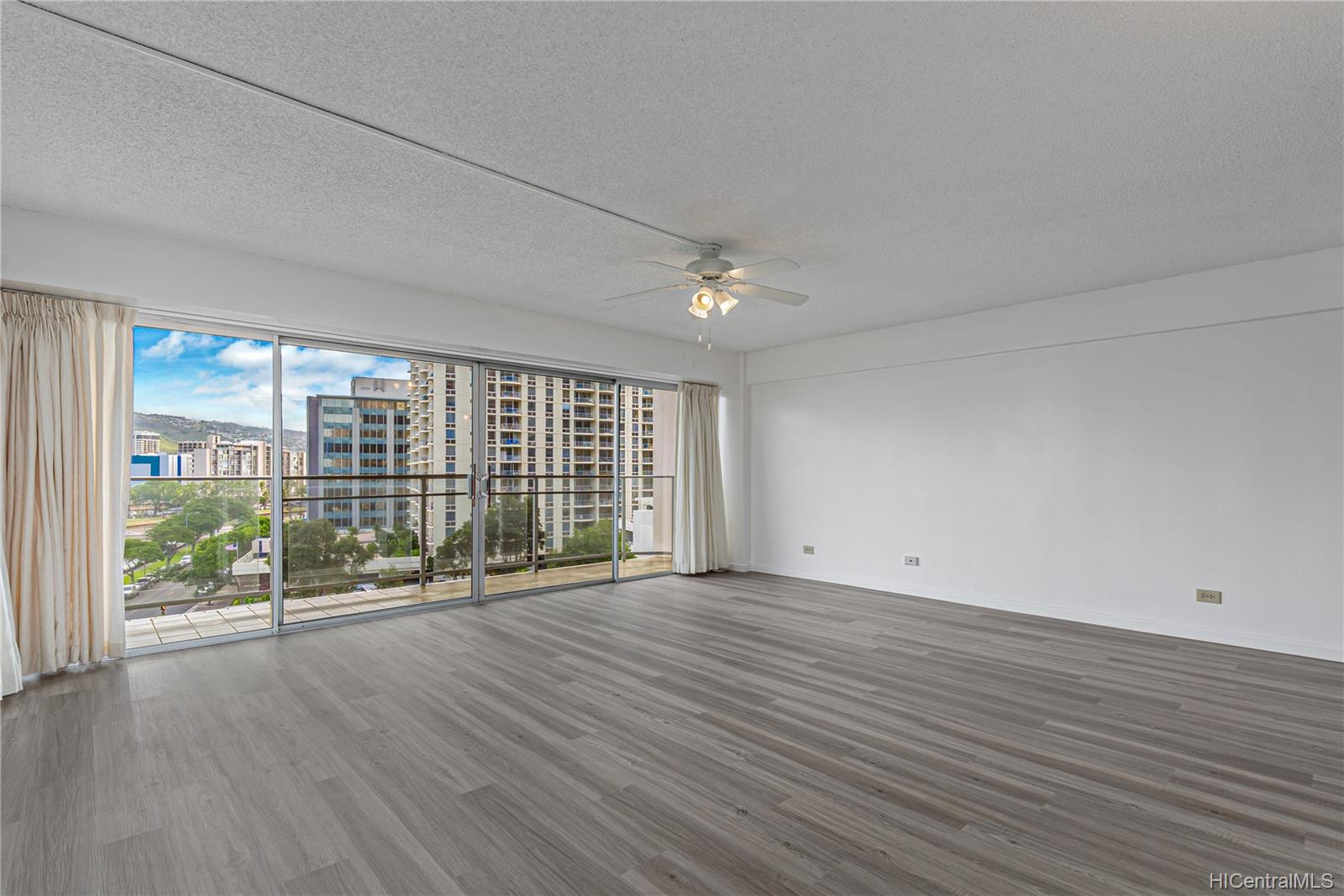 1645 Ala Wai Boulevard #708, Honolulu, HI 96815