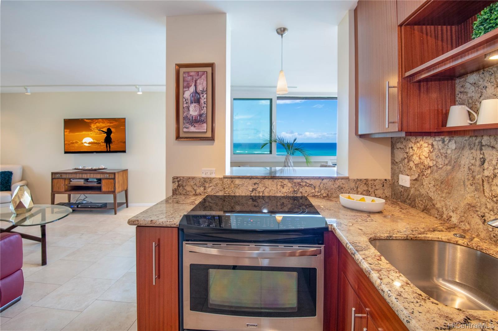 2943 Kalakaua Avenue #PH-1207, Honolulu, HI 96815