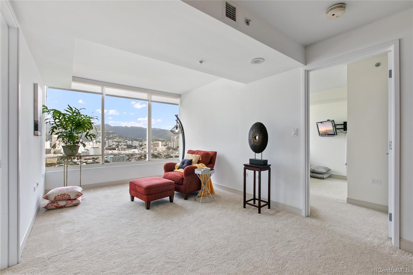 1009 Kapiolani Boulevard #3102, Honolulu, HI 96814