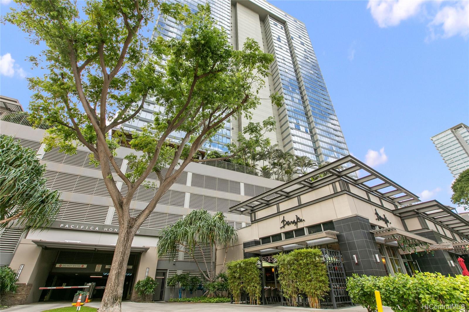 1009 Kapiolani Boulevard #3102, Honolulu, HI 96814