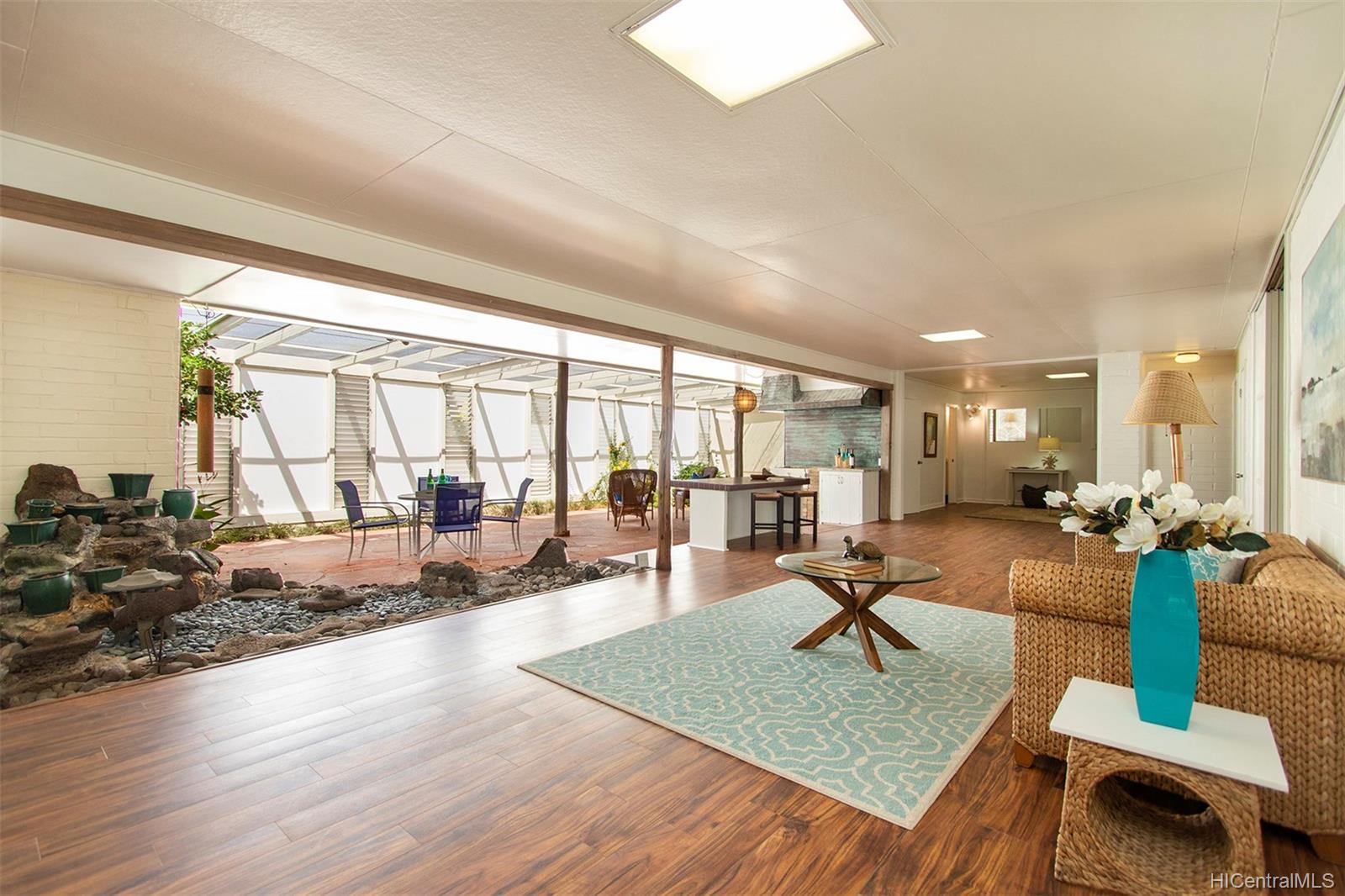 5340 Opihi Street Honolulu, HI 96821