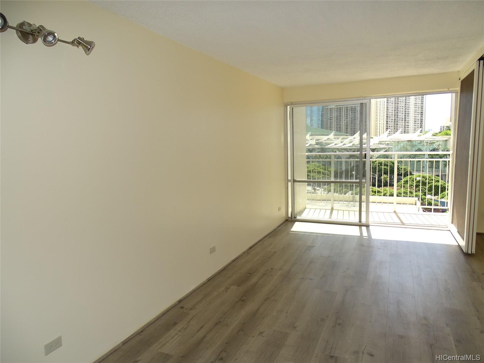 1655 Makaloa Street #1005, Honolulu, HI 96814