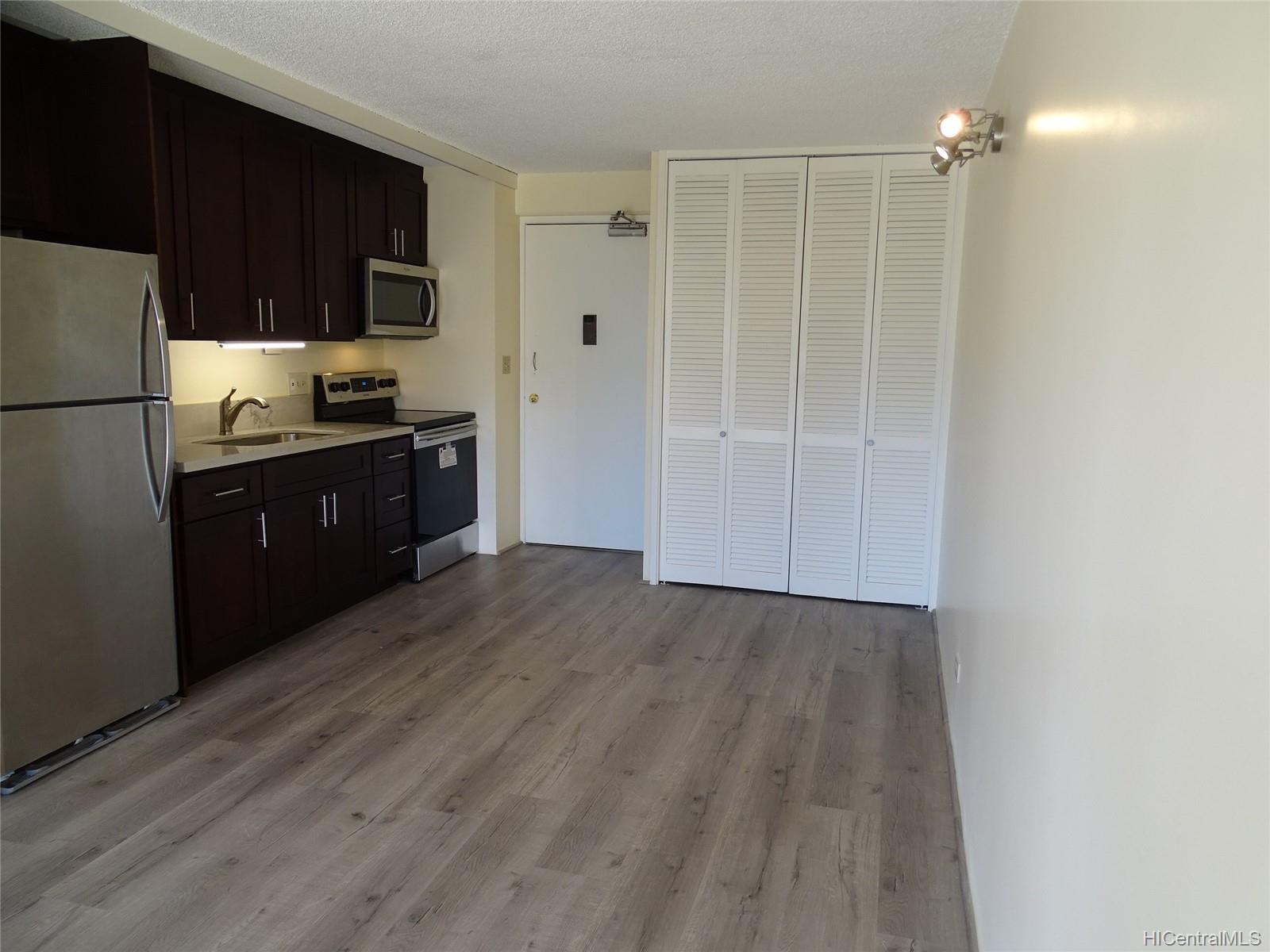 1655 Makaloa Street #1005, Honolulu, HI 96814