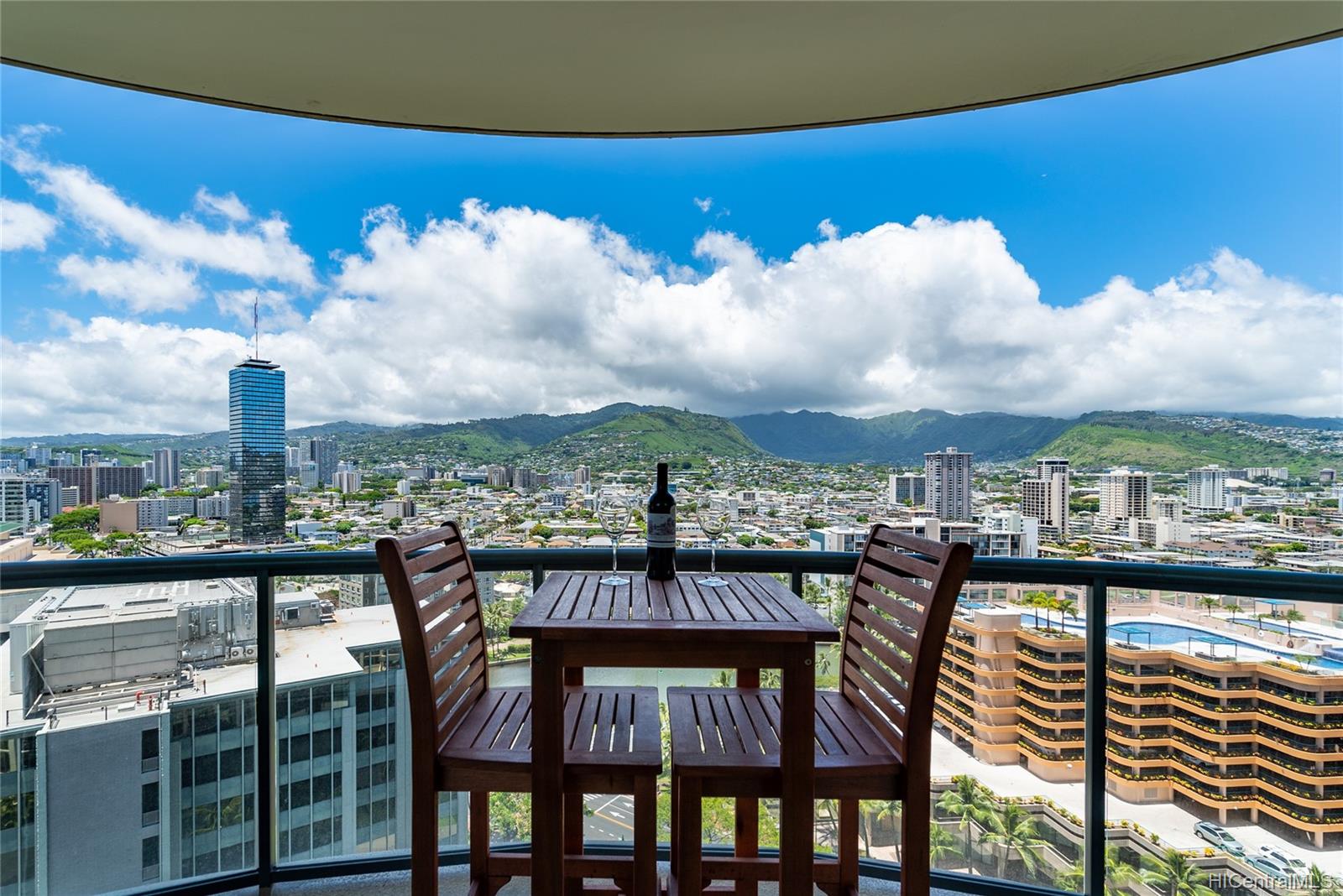 1837 Kalakaua Avenue #2009, Honolulu, HI 96815