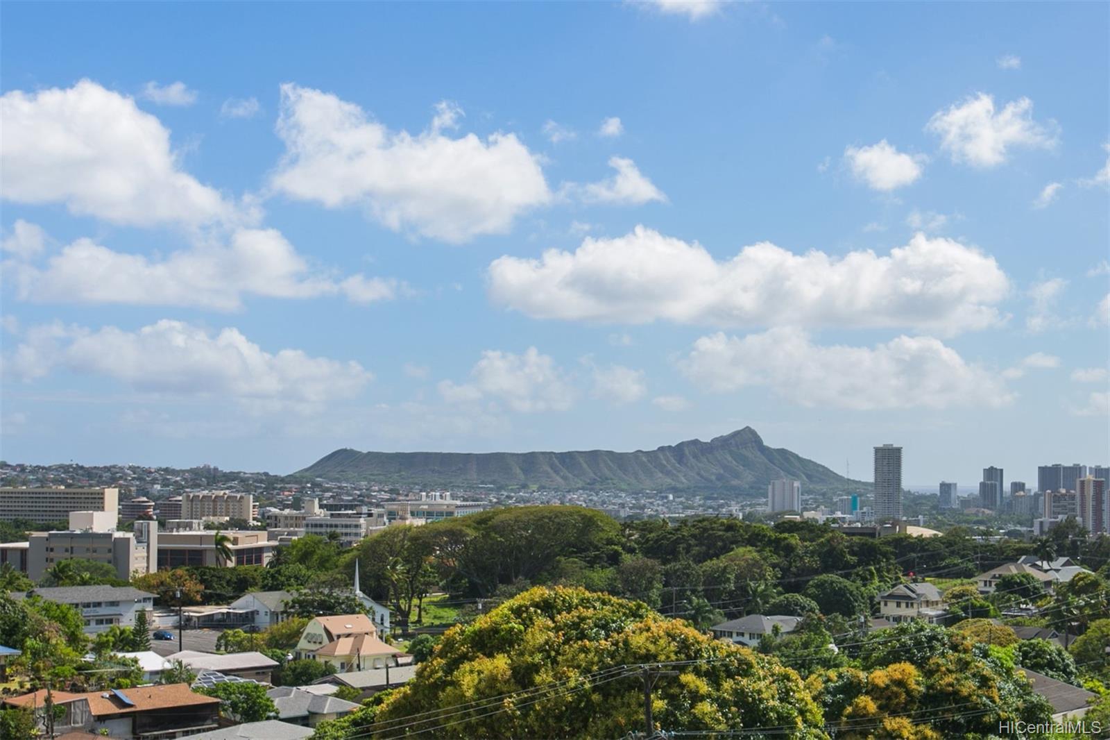 2231 Mohala Way Honolulu, HI 96822