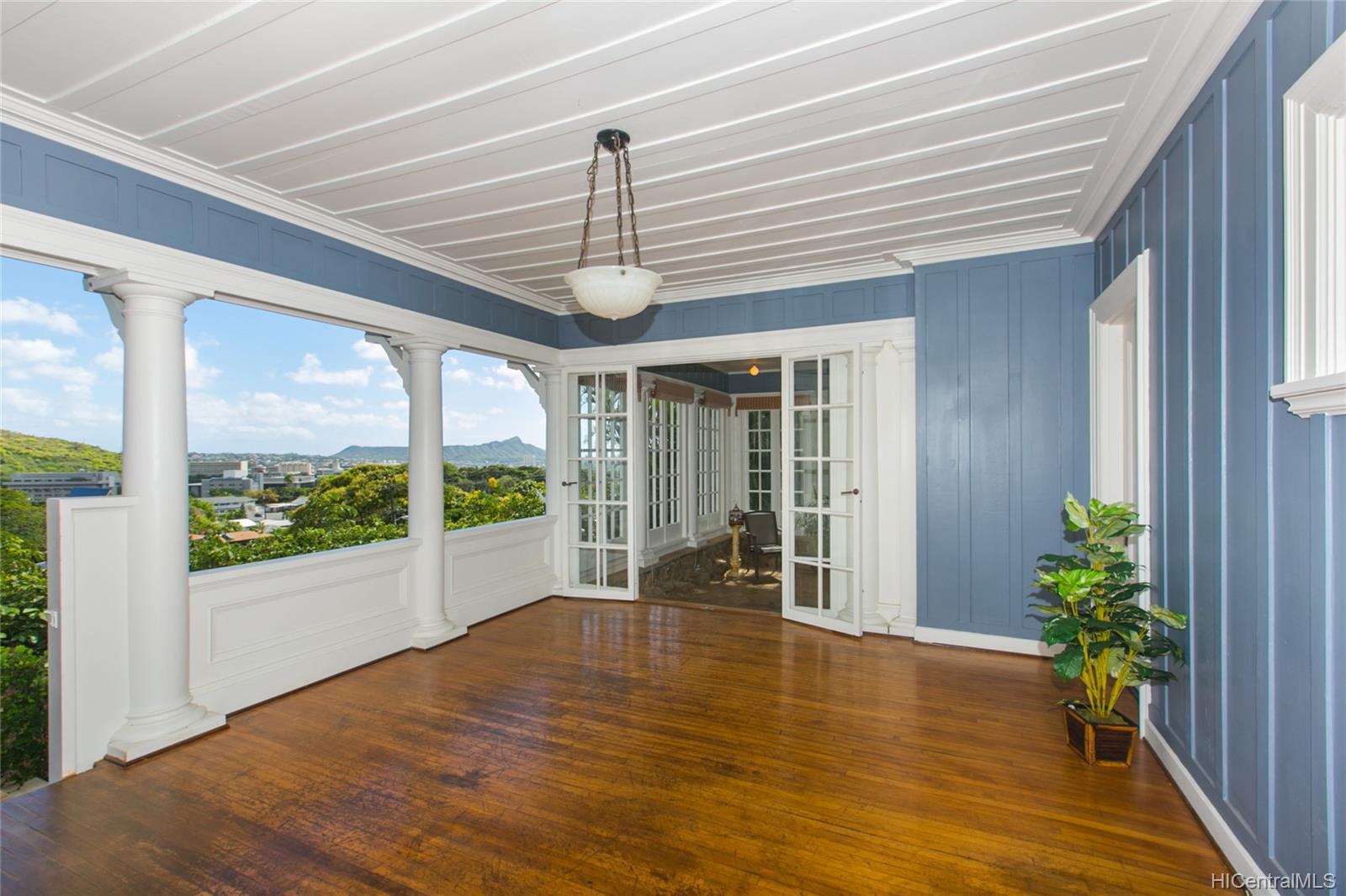 2231 Mohala Way Honolulu, HI 96822