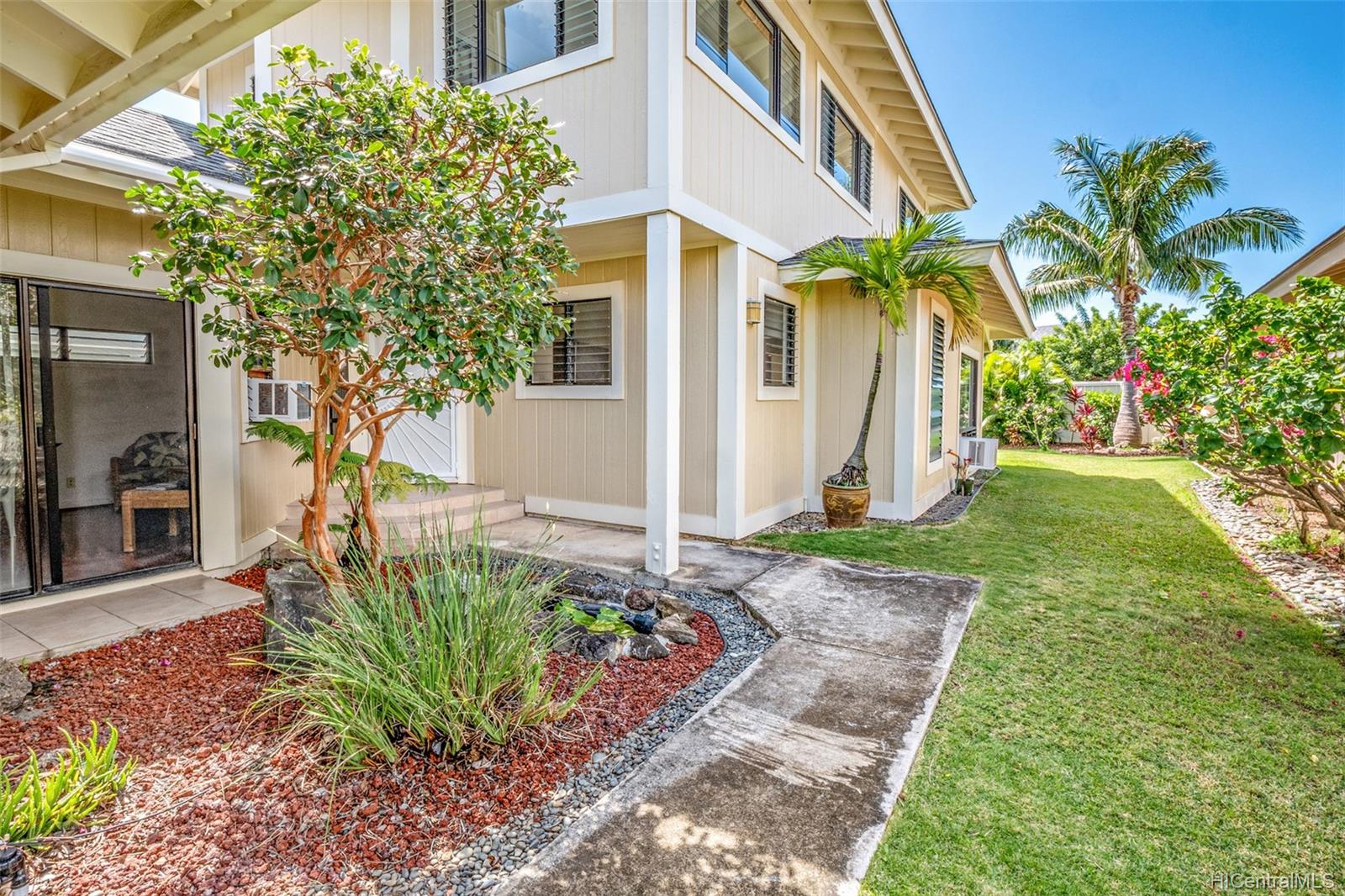 350 Kealahou Street Honolulu, HI 96825