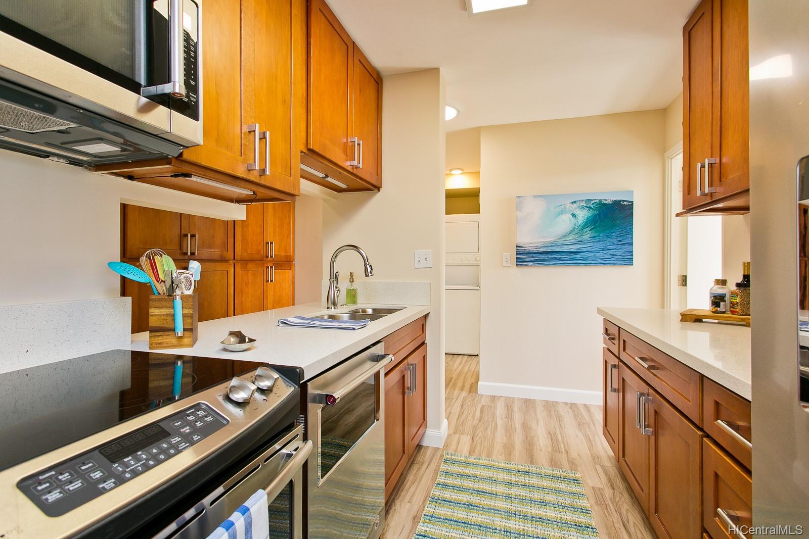 920 Ward Avenue #9H, Honolulu, HI 96814