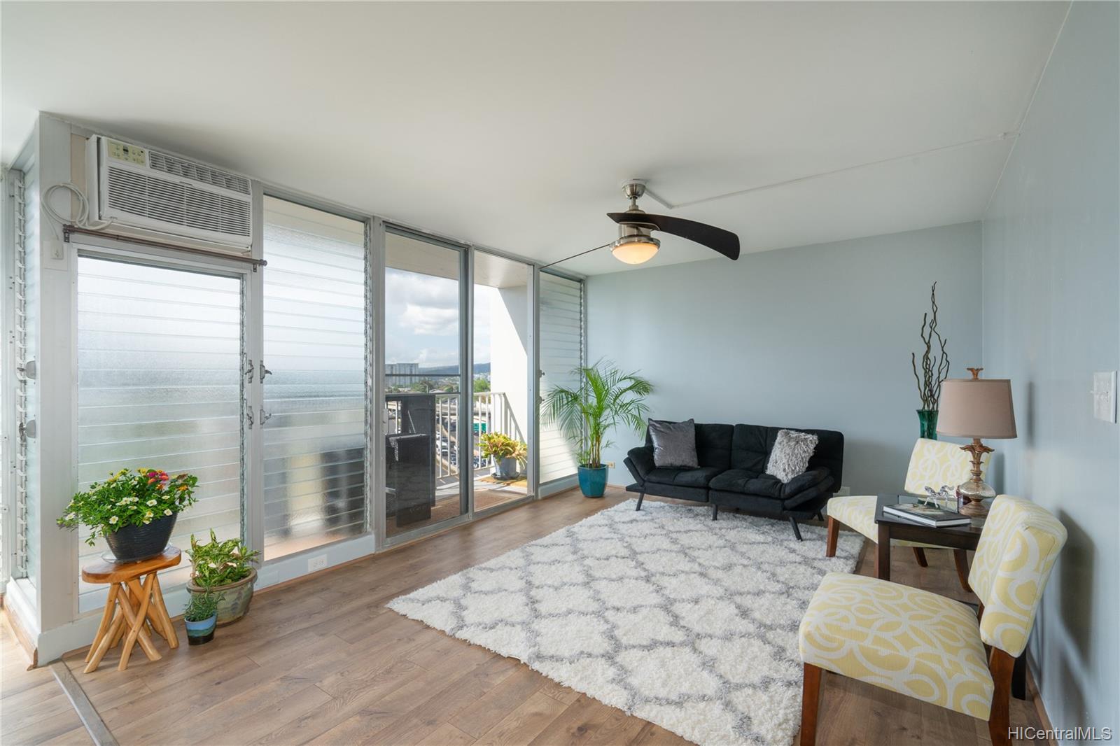 757 Kinalau Place #901, Honolulu, HI 96813