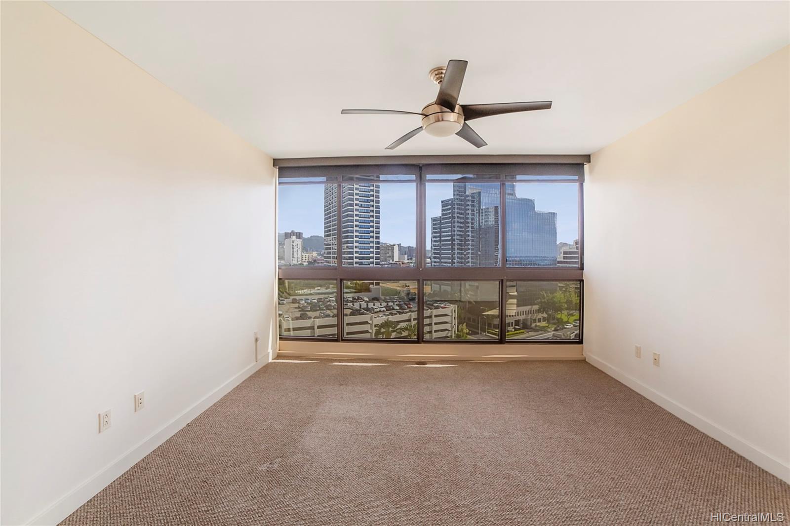 600 Queen Street #1012, Honolulu, HI 96813