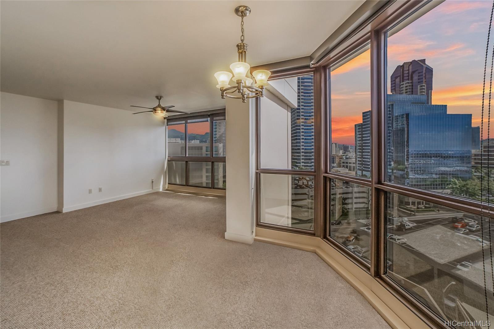600 Queen Street #1012, Honolulu, HI 96813