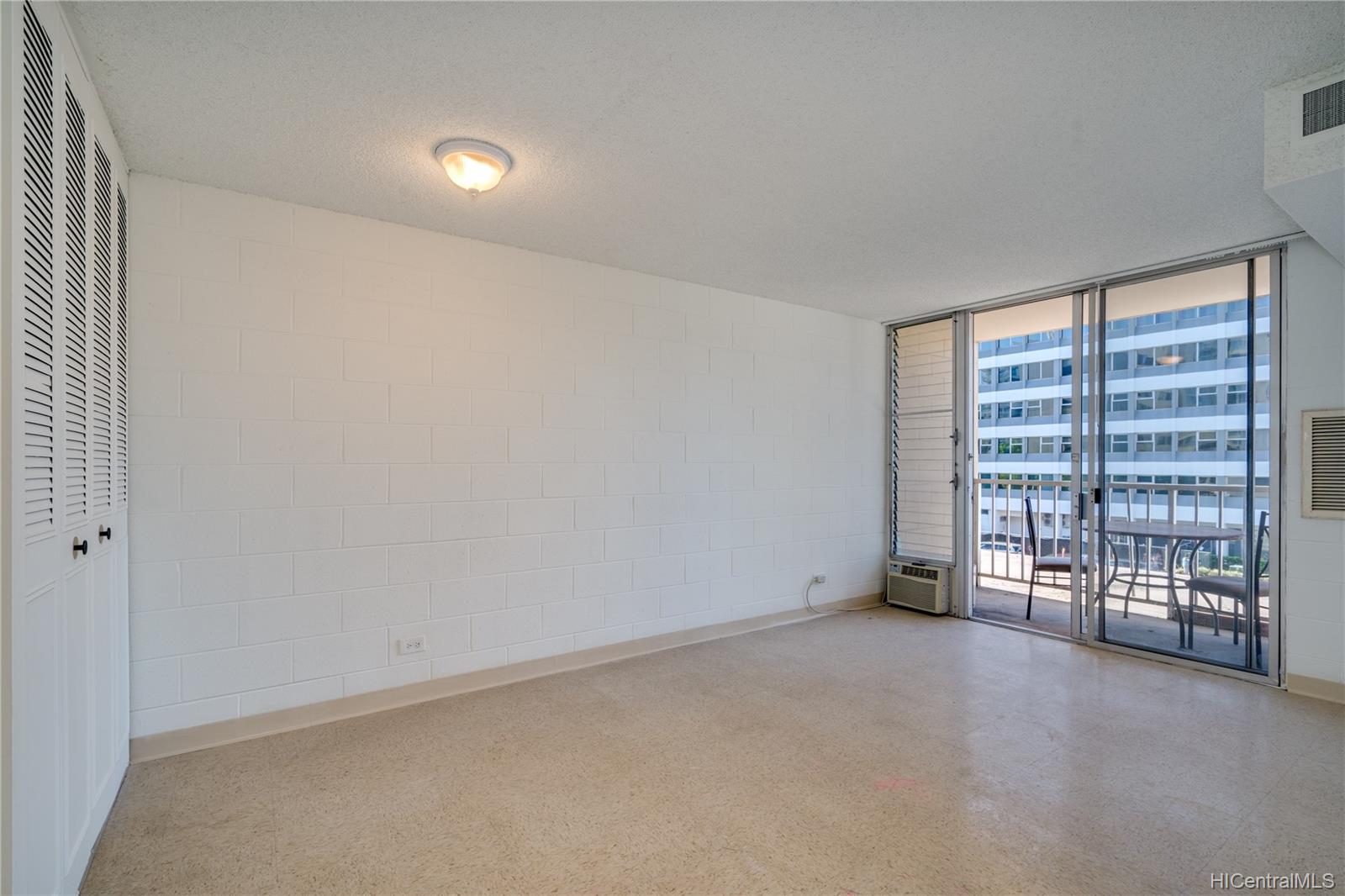 1415 Punahou Street #306, Honolulu, HI 96822