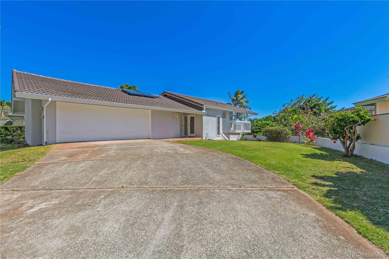 1071 Kahului Street Honolulu, HI 96825