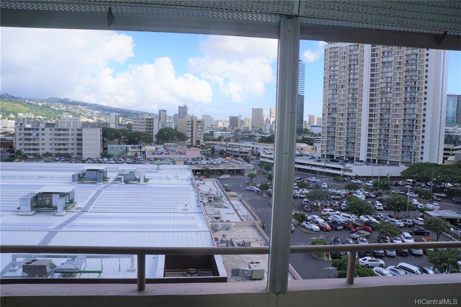 750 Kaheka Street #805, Honolulu, HI 96814