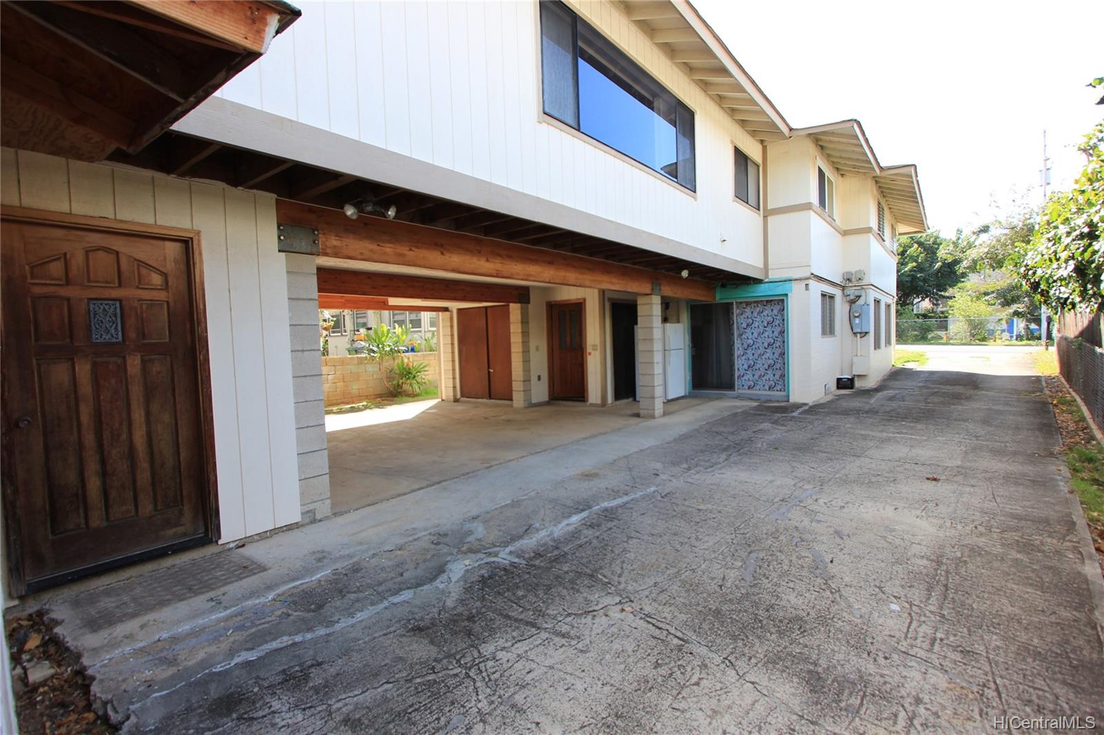 3036 Monsarrat Avenue Honolulu, HI 96815