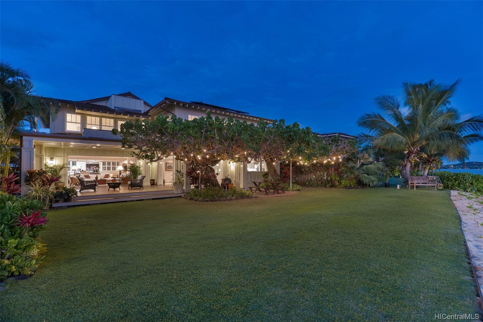 204 Paiko Drive Honolulu, HI 96821