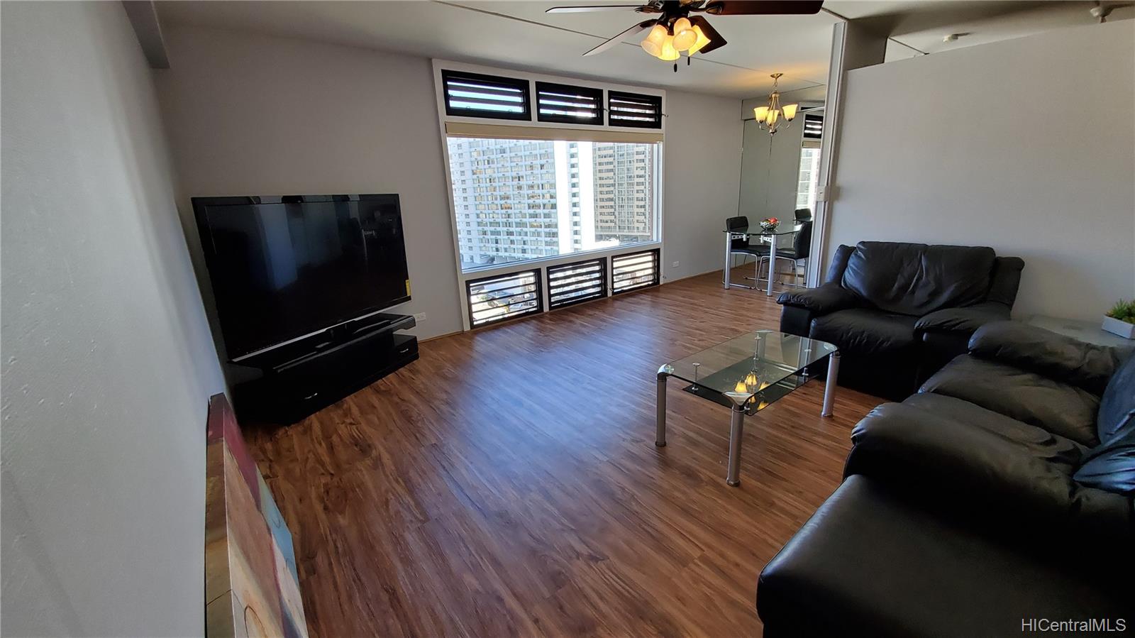 910 Ahana Street #1103, Honolulu, HI 96814