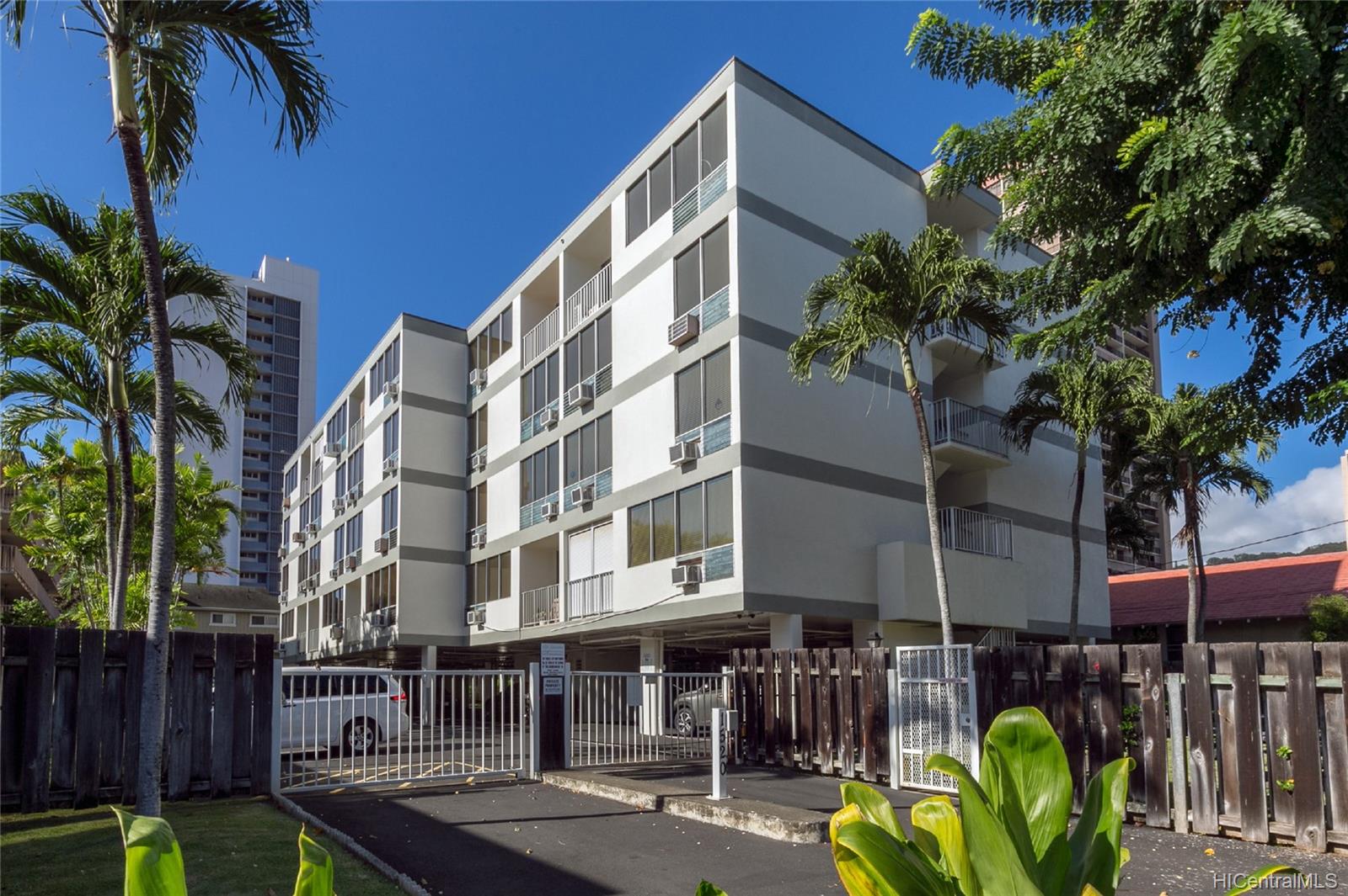 1520 Liholiho Street #207, Honolulu, HI 96822