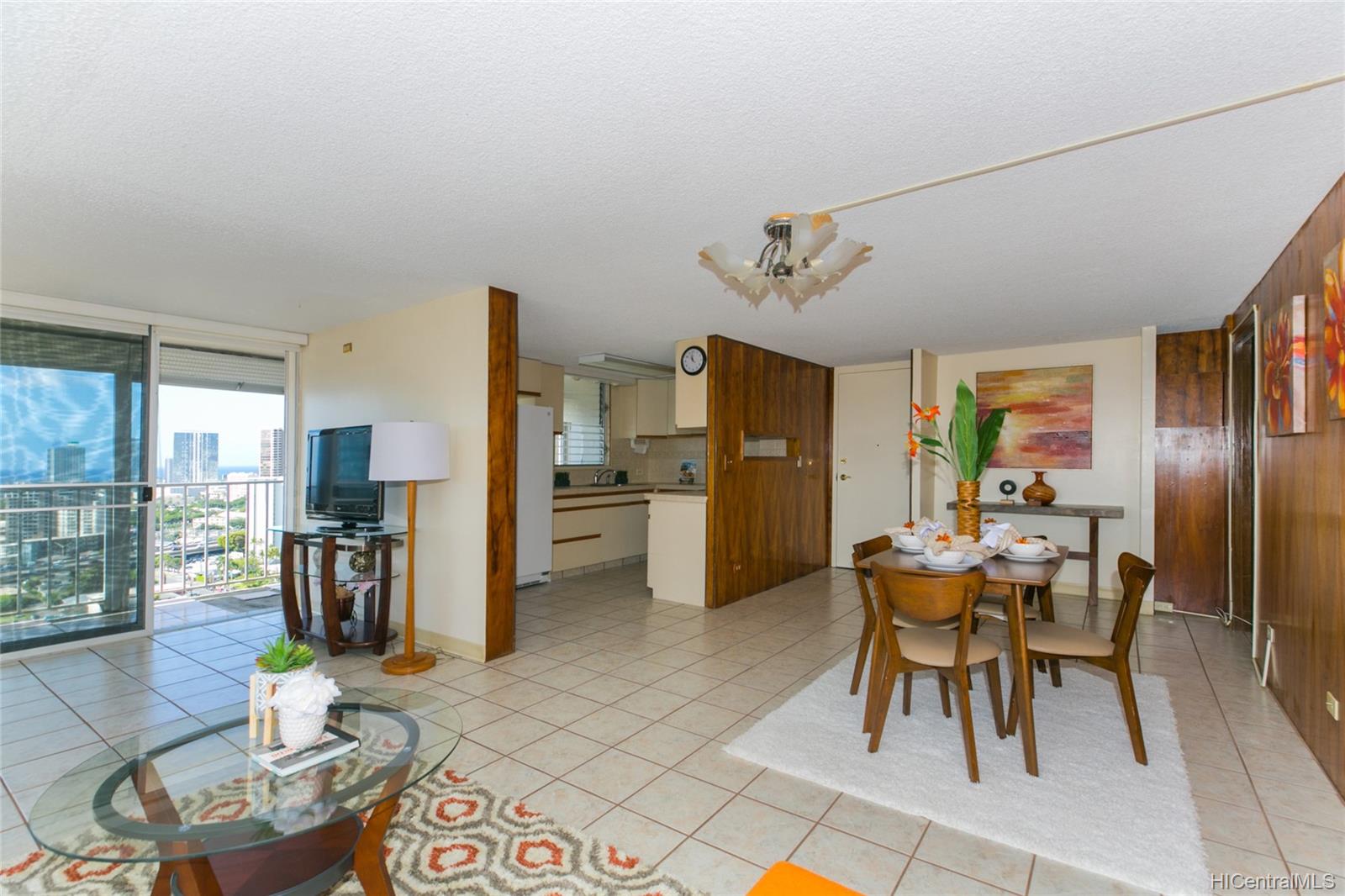 1121 Wilder Avenue #2000A, Honolulu, HI 96822