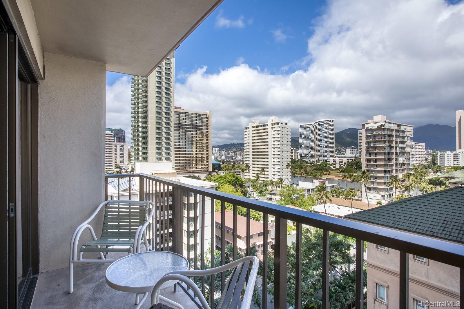 2140 Kuhio Avenue #910, Honolulu, HI 96815