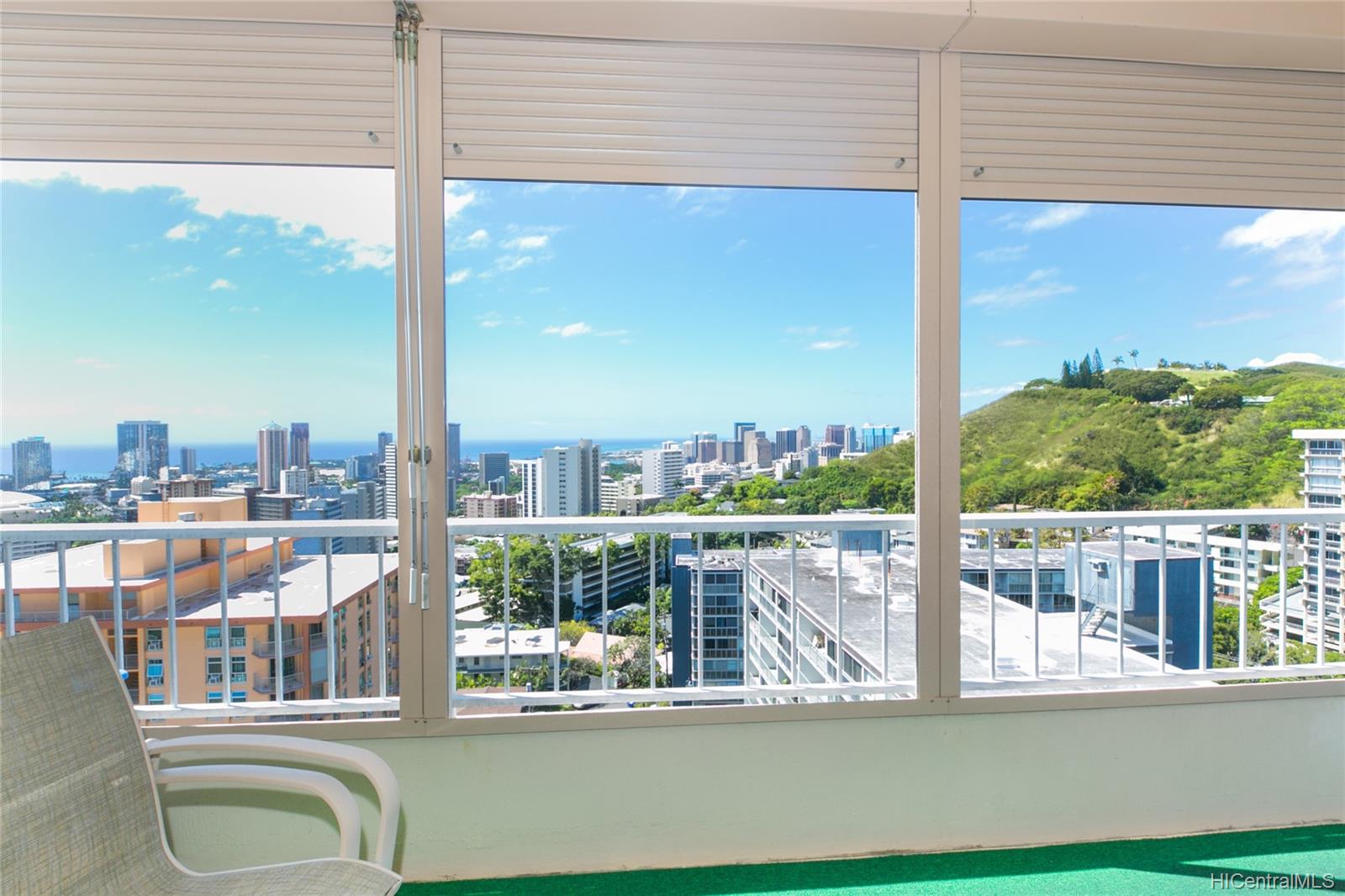 999 Wilder Avenue #1501, Honolulu, HI 96822