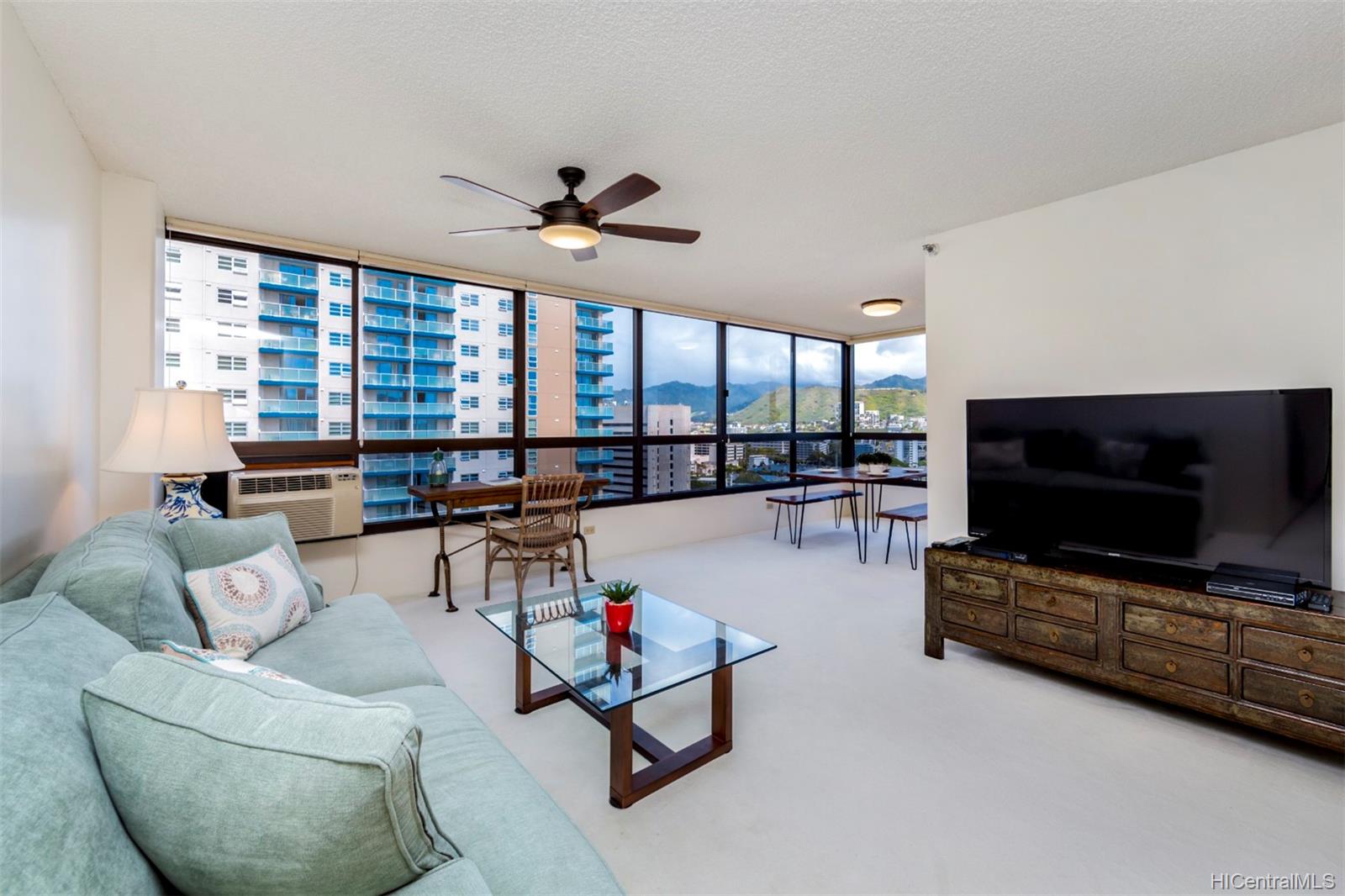 876 Curtis Street #2505, Honolulu, HI 96813