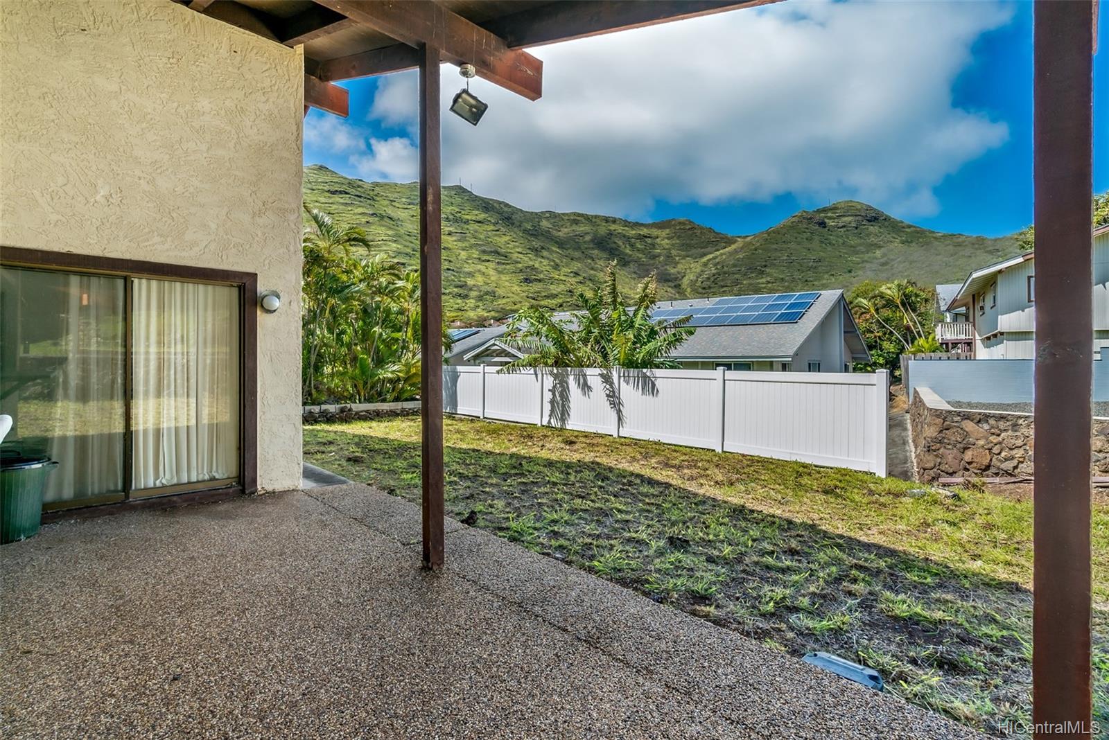 1397 Kaeleku Street Honolulu, HI 96825