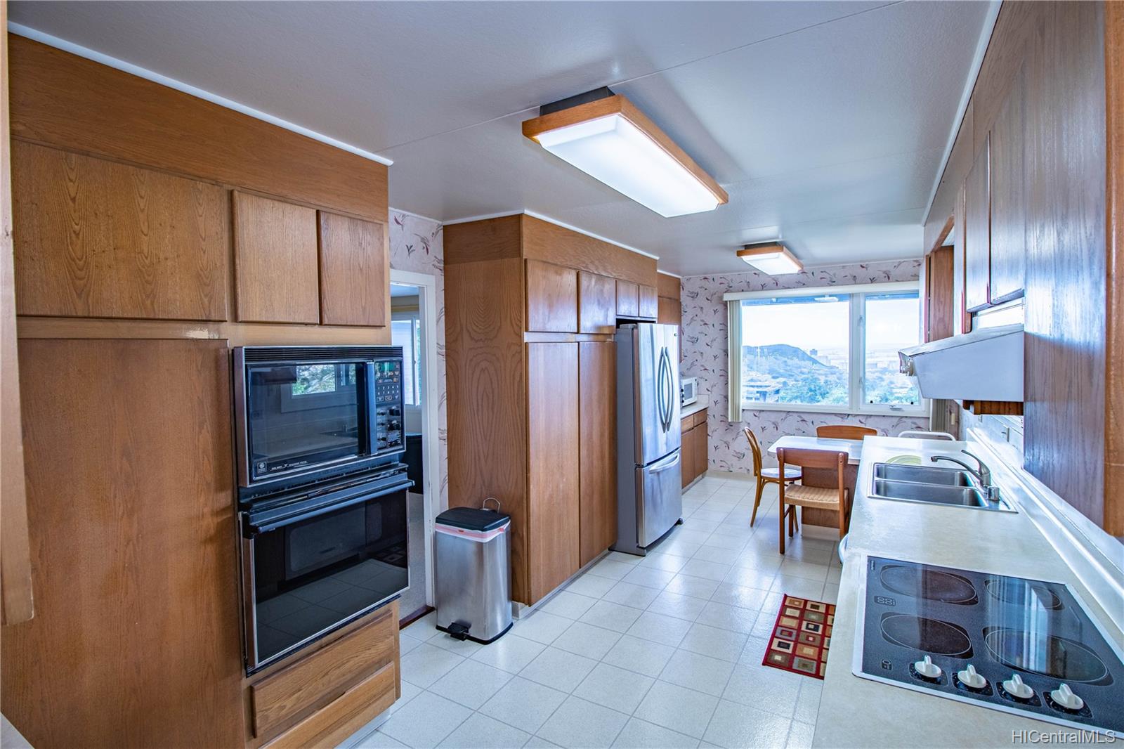 2490 Tantalus Drive Honolulu, HI 96813