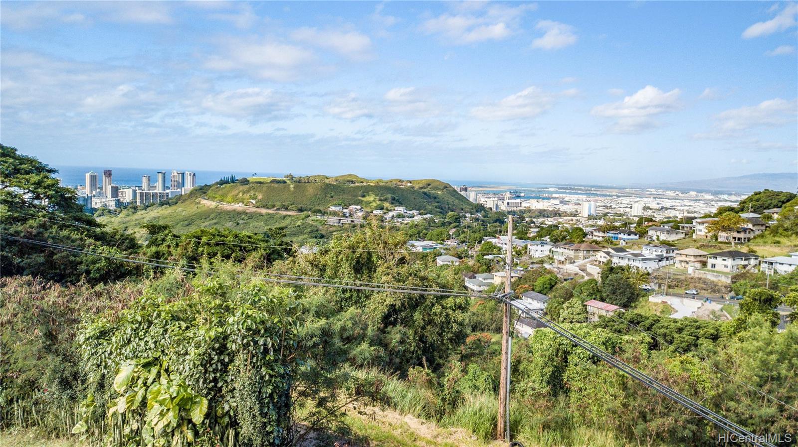 2490 Tantalus Drive Honolulu, HI 96813