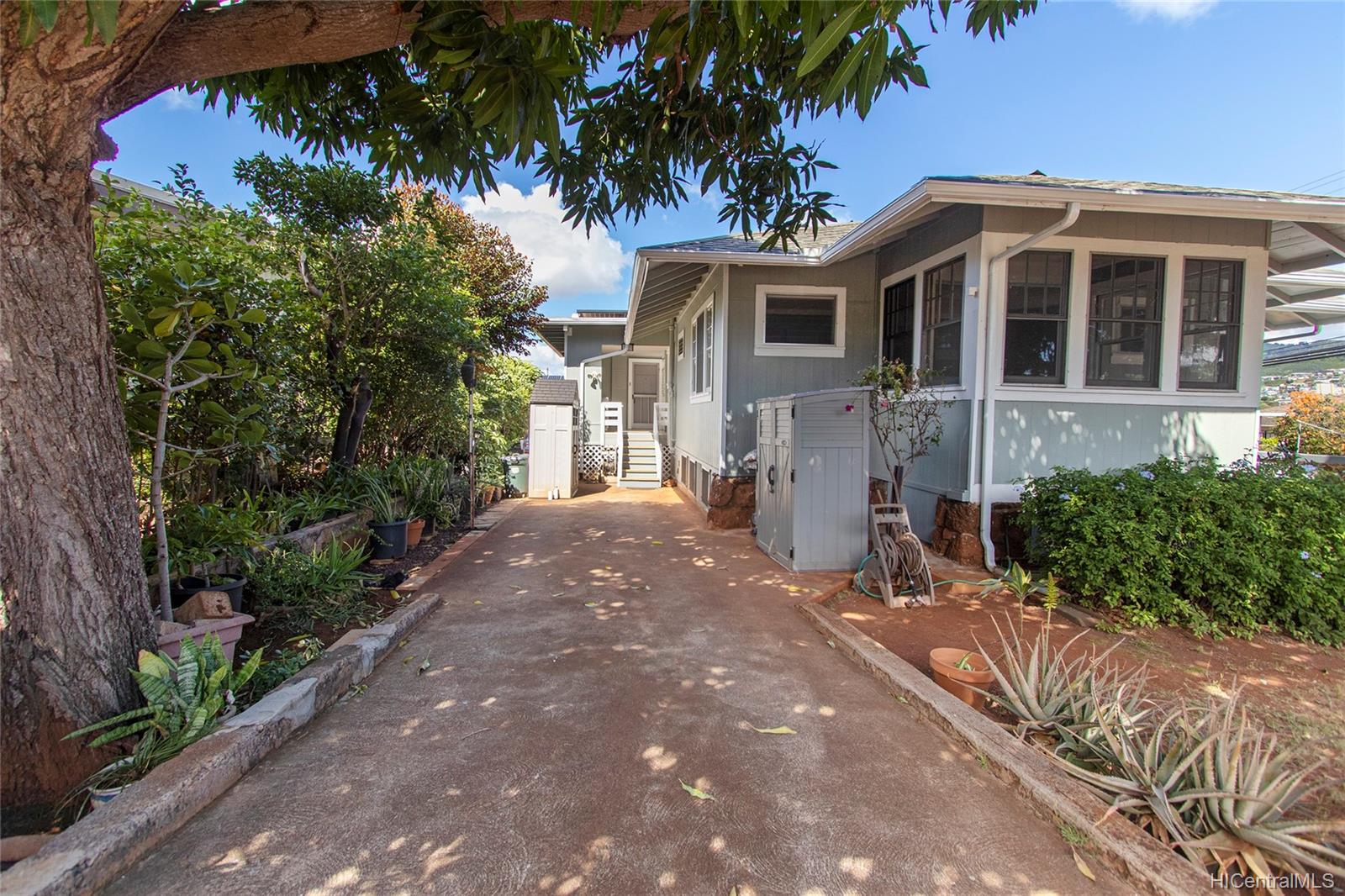 960 11th Avenue Honolulu, HI 96816