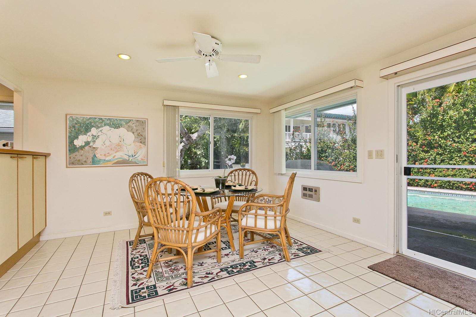 925 Kealaolu Avenue Honolulu, HI 96816