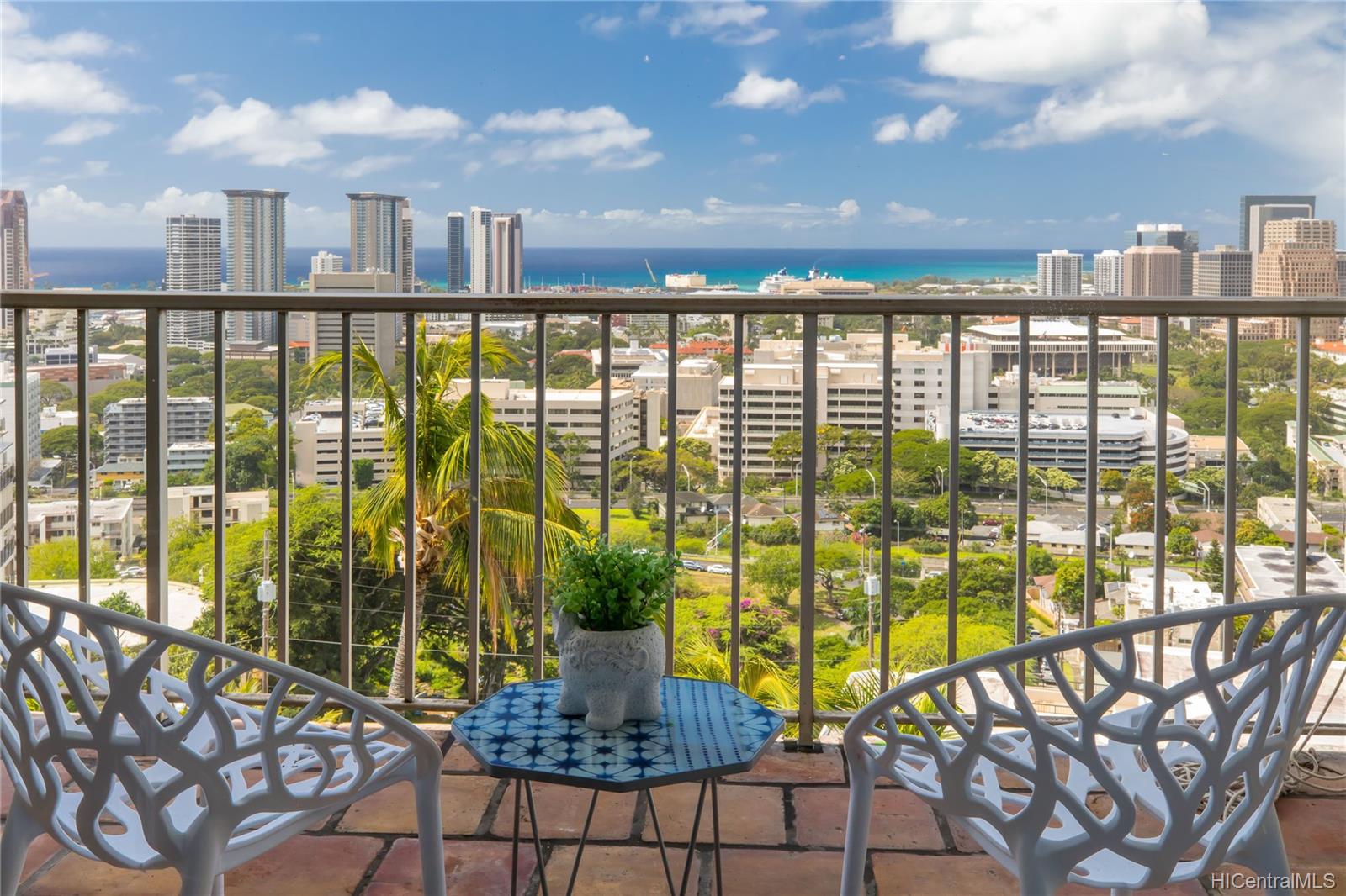 666 Prospect Street #I607, Honolulu, HI 96813