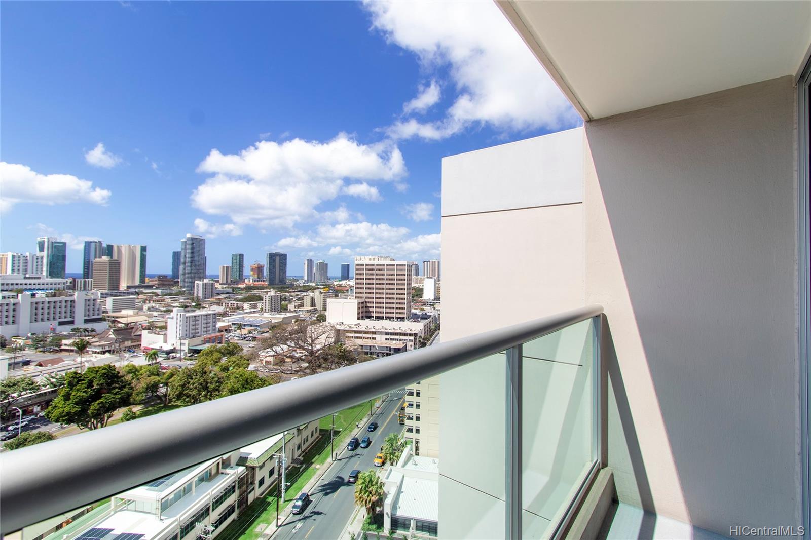 1448 Young Street #1807, Honolulu, HI 96814