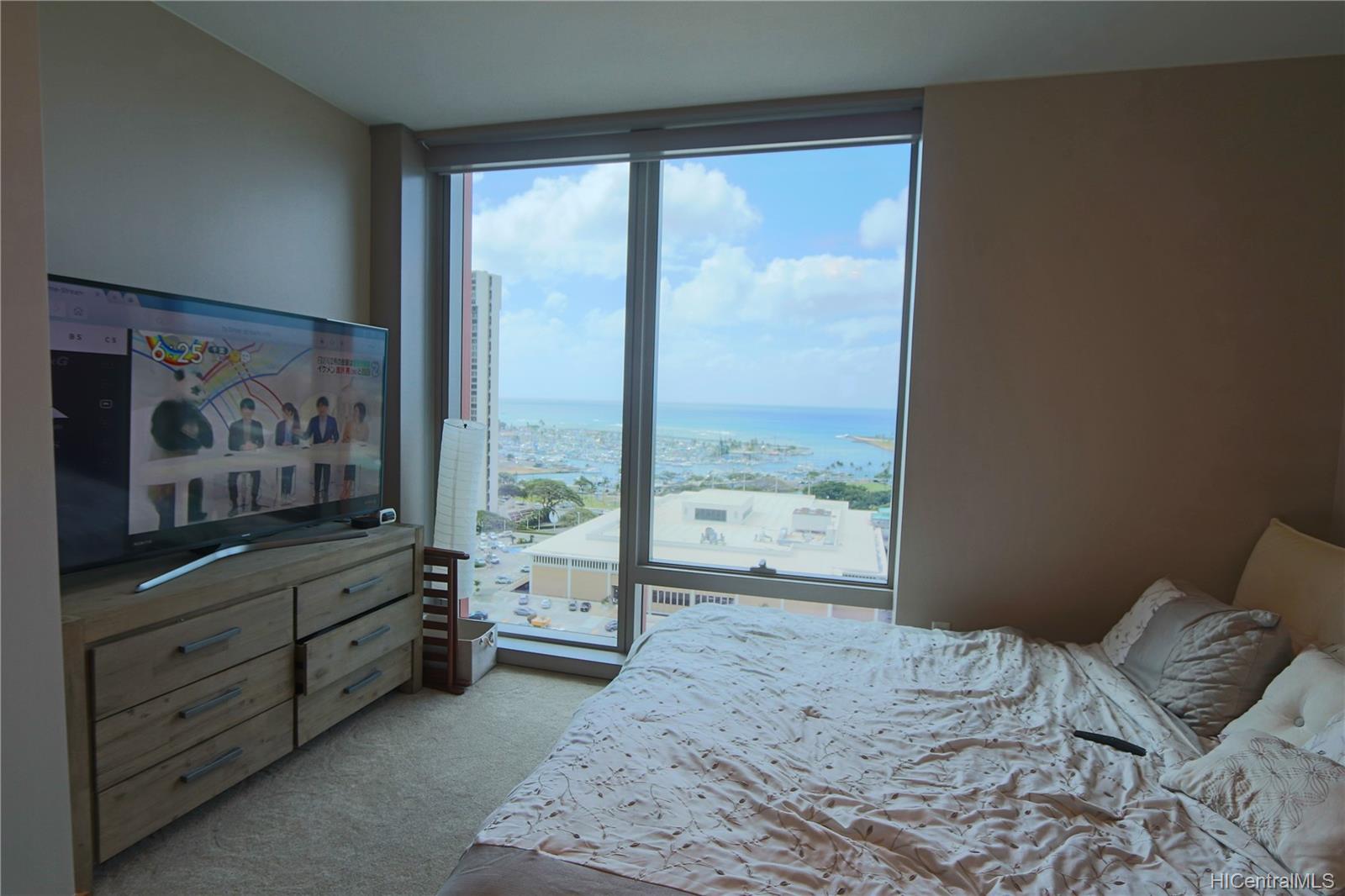 1555 Kapiolani Boulevard #1706, Honolulu, HI 96814