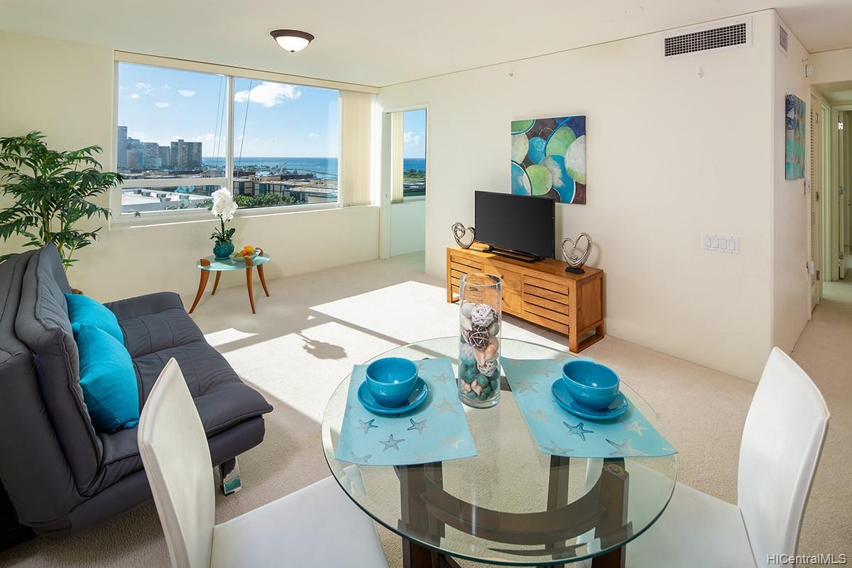 88 Piikoi Street #1706, Honolulu, HI 96814